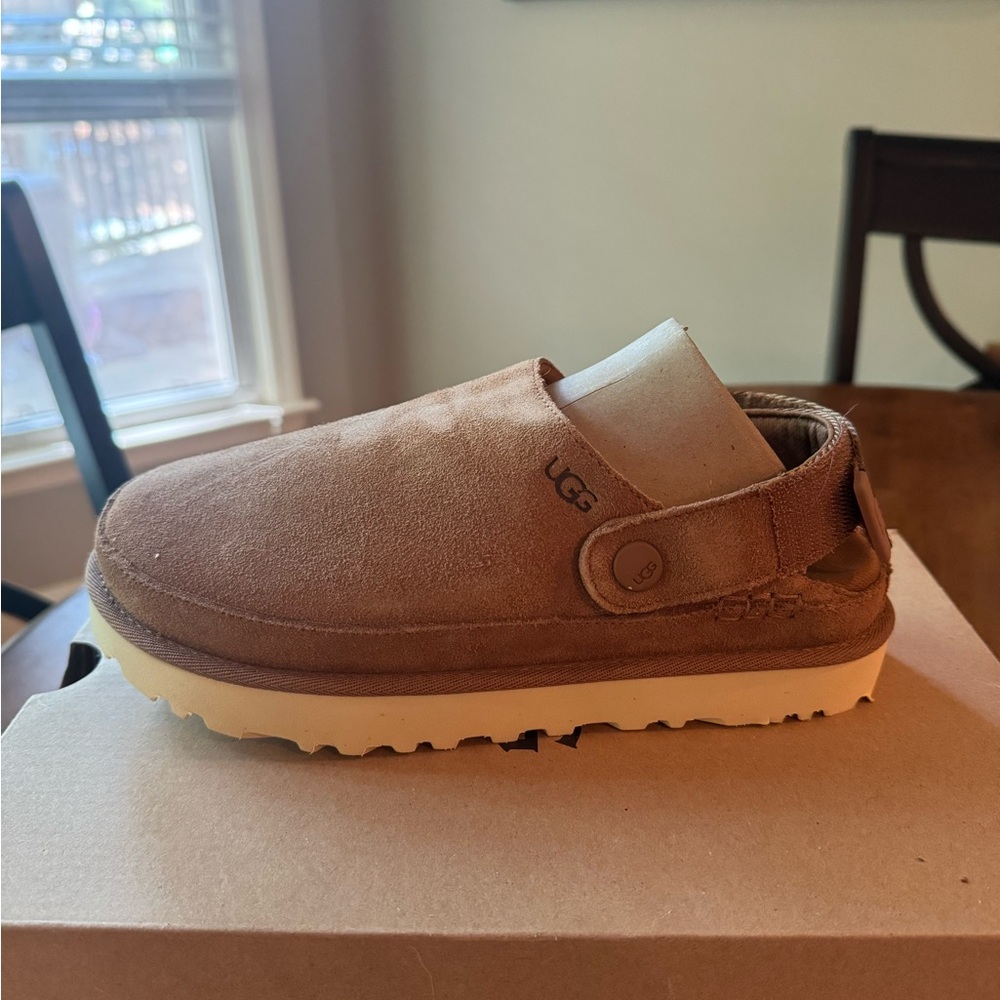UGG Golden Star Clog